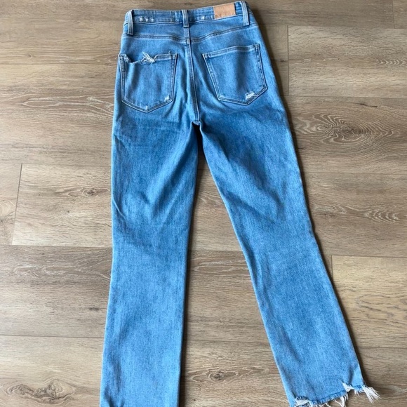 Paige High Rise Cindy Jeans Lovesong Distressed Tuned Hem Sz 26 - Picture 6 of 13